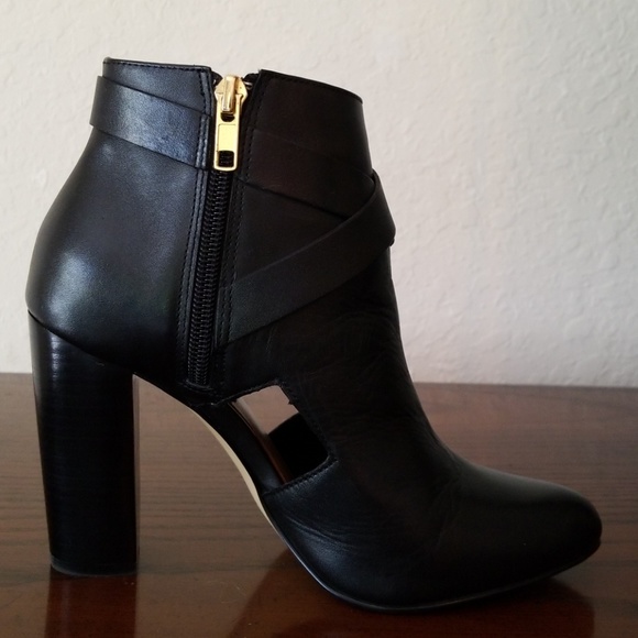 Maggie Cut-out Booties - Picture 4 of 6